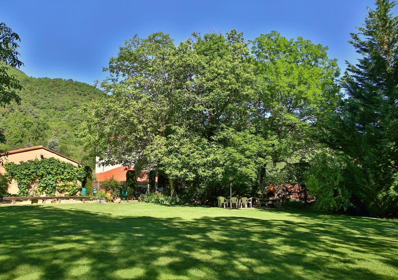 Beau Vallon - Gîte et Chambres d'Hôtes Pyrénées-Méditerranée - Pays Catalan Sahorre Exterior foto