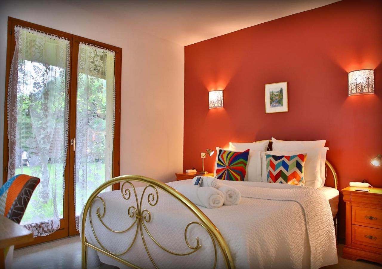 Beau Vallon - Gîte et Chambres d'Hôtes Pyrénées-Méditerranée - Pays Catalan Sahorre Exterior foto